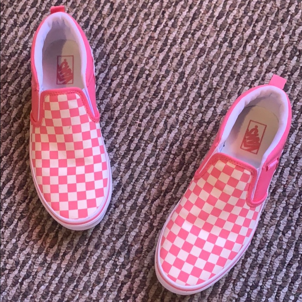 Vans size 5y equals size 7